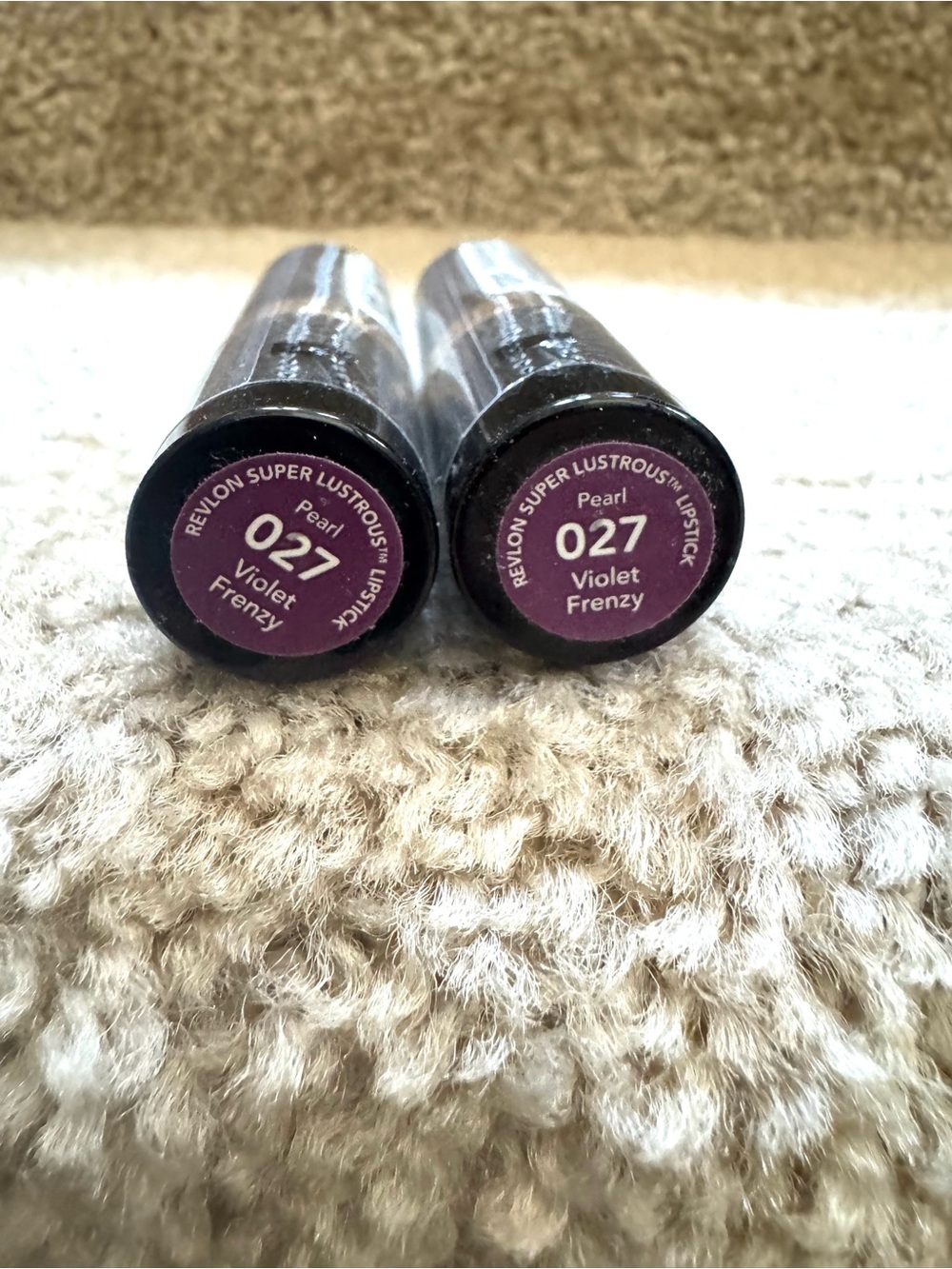 Revlon Super Lustrous Lipstick 027 Violet Frenzy - Purple Pearl 2 pack - Picture 2 of 3